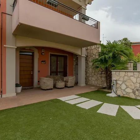 Peschiera Con Piscina Apartamento *
