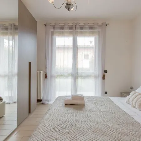 Peschiera Con Piscina Apartman *